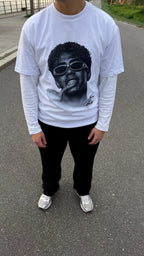 Model trägt Lamine Yamal T-Shirt in Weiß, Oversized Fit | TEMPACE
