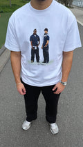 Model trägt Mario Balotelli und Marko Arnautović T-Shirt in Weiß | TEMPACE